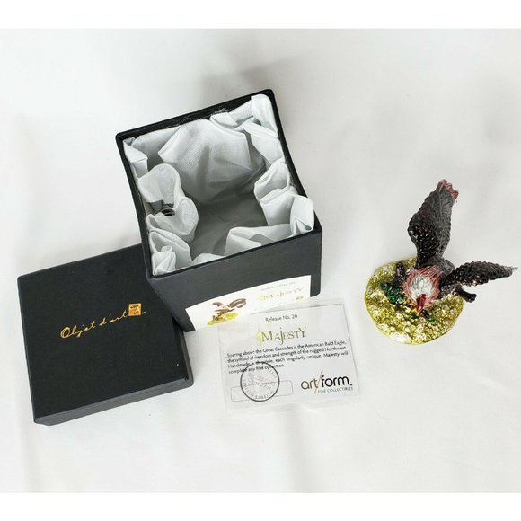 Objet d'Art Release #20 "Majesty" Bald Eagle - Picture 9 of 9